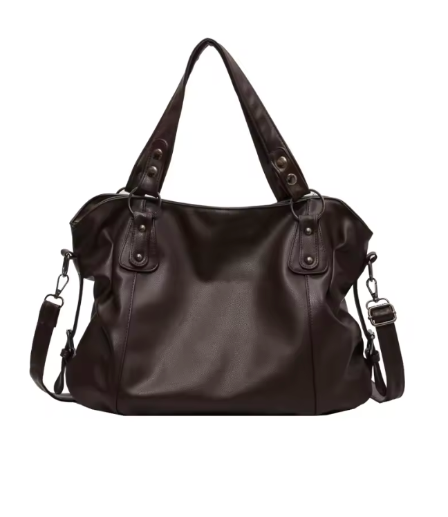 Le sac marron allie élégance et praticité. Son format généreux permet de transporter un ordinateur portable, des classeurs ou des affaires de cours tout en restant tendance.
